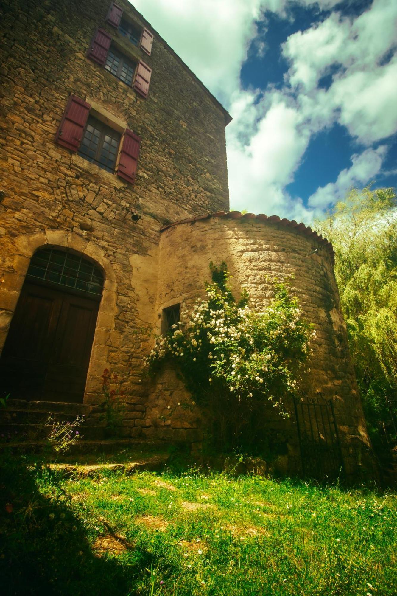 Le Chateau De Sorgues Cornus Zewnętrze zdjęcie